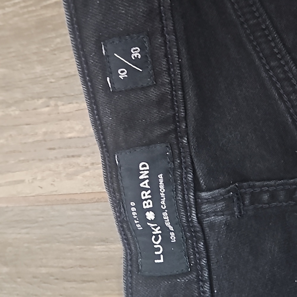 Lucky Brand Shorts Sz 10 Distressed Black - Picture 4 of 5